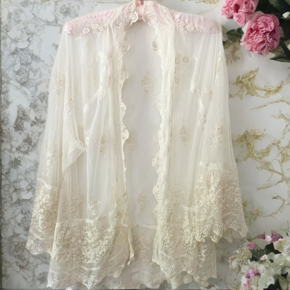 Boho chic beige embroidered cardigan XS-S